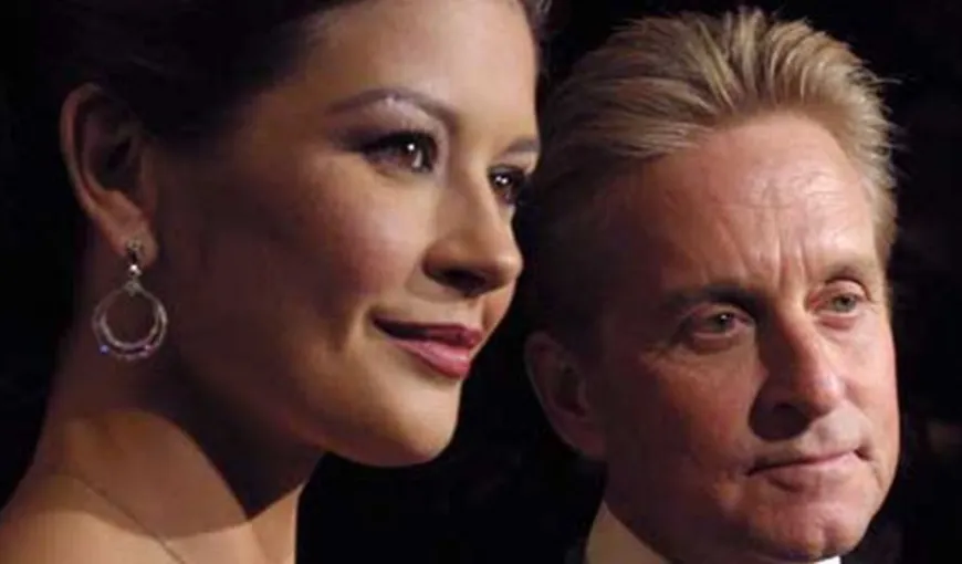 Au uitat de divorţ: Catherine Zeta-Jones şi Michael Douglas s-au împăcat
