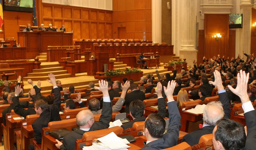 Proiectul de lege privind amnistierea unor infracţiuni urmează să fie dezbătut din nou în Parlament