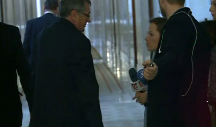 Tupeu incredibil al unui parlamentar, după ce şi-a bătut joc de jurnalişti: Noi suntem meseriaşi VIDEO