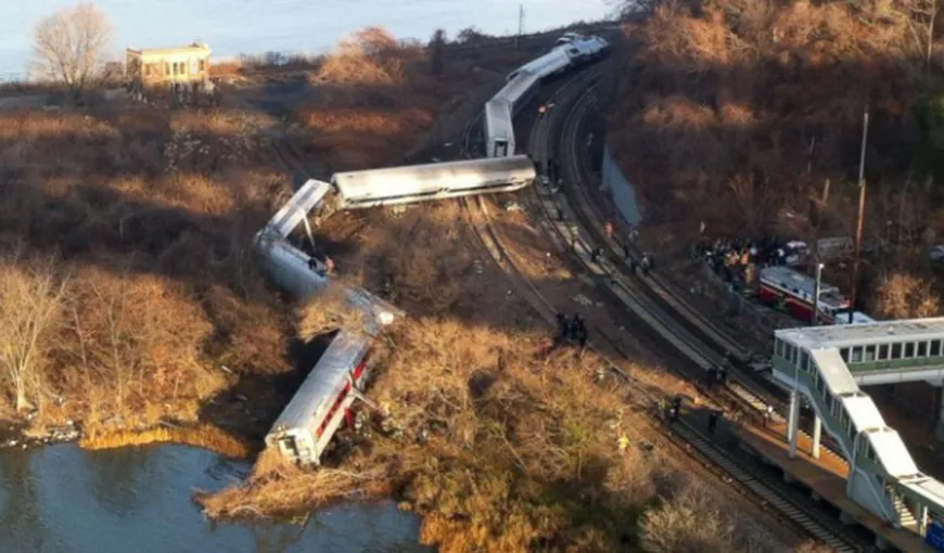 Conductorul trenului care a deraiat în Bronx adormise în timp ce conducea