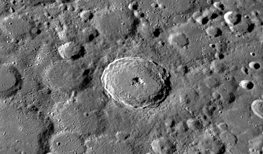 Un crater de pe Mercur a primit numele cântăreţului John Lennon