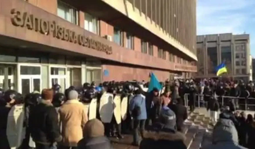Ucraina: Manifestanţii au preluat controlul asupra Ministerului Justiţiei VIDEO
