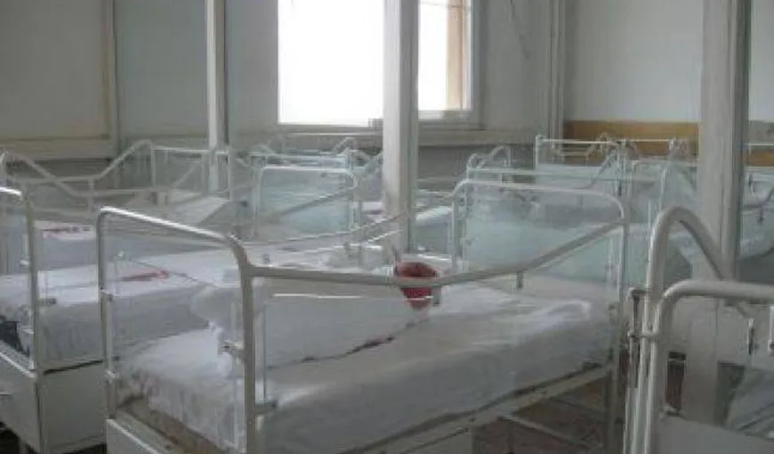 16 copii abandonaţi de părinţi în spital, pe timpul iernii, din cauza sărăciei, în Braşov
