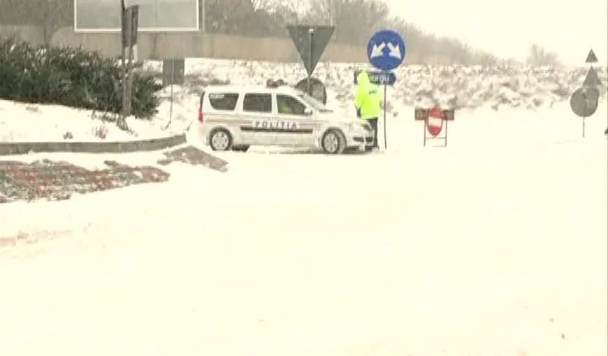 Bucureştiul şi judeţul Ilfov, aproape IZOLATE. Drumarii lucrează în zadar VIDEO