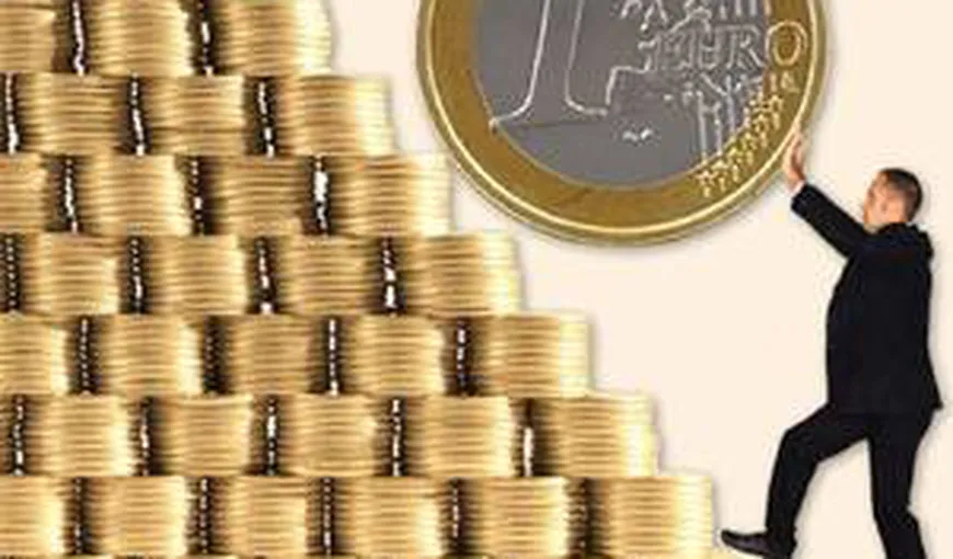 Cursul euro a depăşit pragul de 4,5 lei şi a atins un nou maxim al ultimelor şase luni