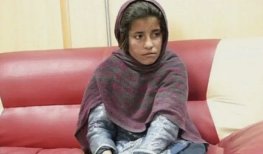 MĂRTURIILE CUTREMURĂTOARE ale fetiţei afgane găsită purtând o vestă cu explozibili