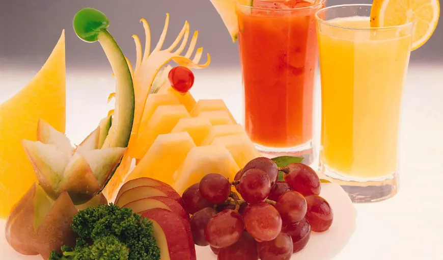Diferenţa dintre fructe şi sucurile de fructe: Este foarte important pentru sănătatea ta să ştii acest lucru