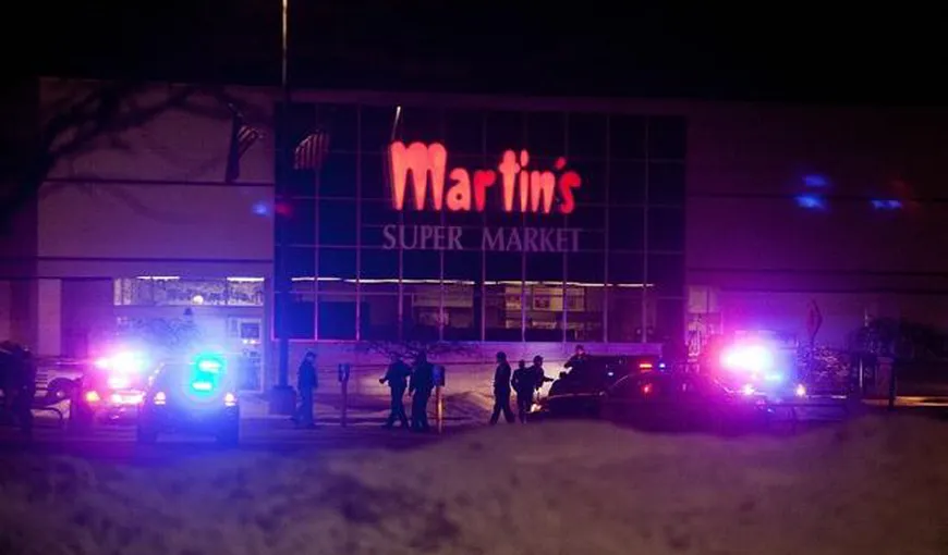 ATAC ARMAT la un supermarket în SUA. Trei persoane au murit