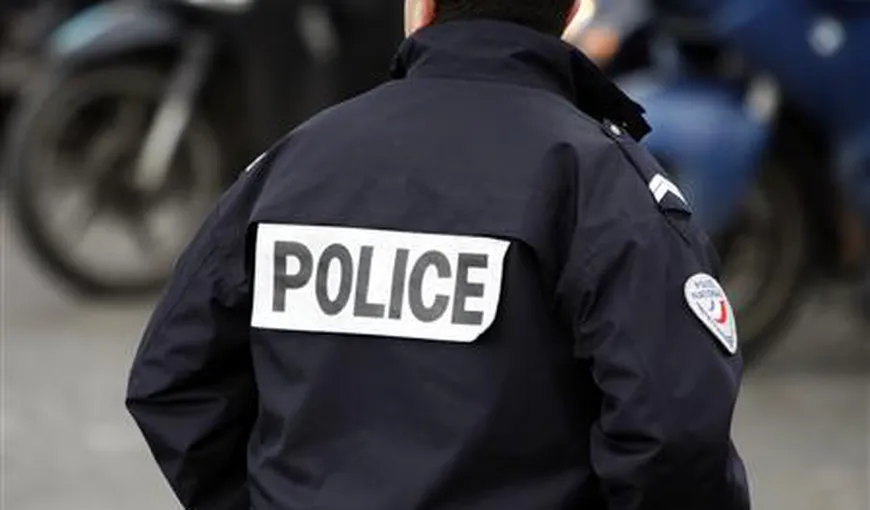 O reţea de trafic cu tractoare furate din Franţa, destructurată după arestarea a nouă români