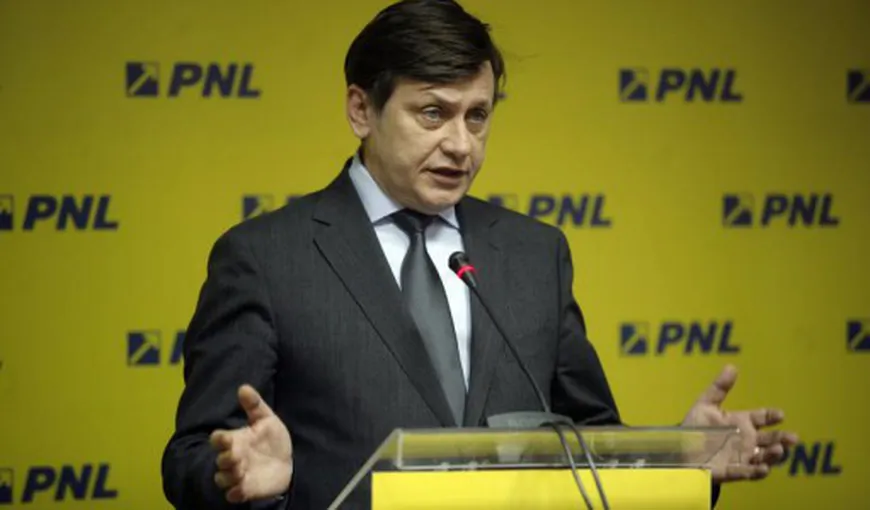 Antonescu: PNL preferă să se retragă de la guvernare. Ponta refuză de două săptămâni să-l numească pe Iohannis
