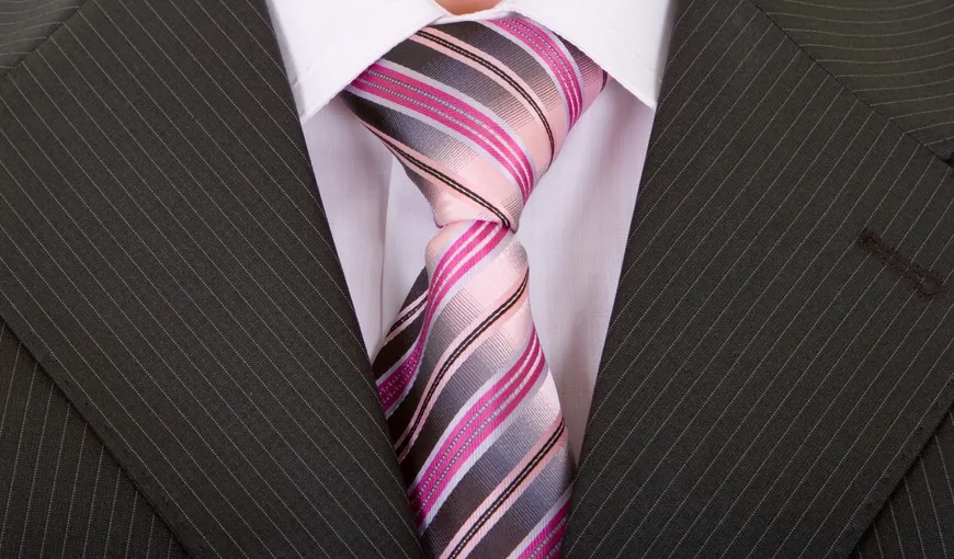 STUDIU: Cercetătorii suedezi au descoperit că există 177.147 de moduri de a face un nod la cravată