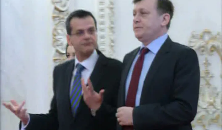Şedinţă cu scântei la PNL: Antonescu şi Iohannis susţin ieşirea de la guvernare. Luni, negocieri ferme cu PSD