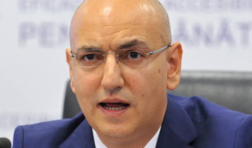 Un fost preşedinte al CNAS acuză MANEVRE POLITICE în demiterea şefilor Caselor Judeţene
