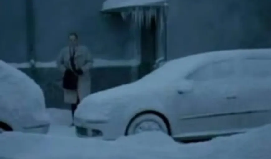 SURPRIZĂ. Şi-a curăţat maşina de zăpadă, dar ceva neaşteptat s-a întâmplat VIDEO