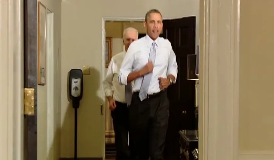 INEDIT. Barack Obama se fugăreşte cu Joe Biden prin Casa Albă VIDEO
