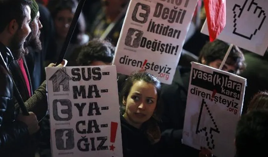 Legea Internetului agită spiritele la Istanbul. Protestatarii au ieşit în stradă