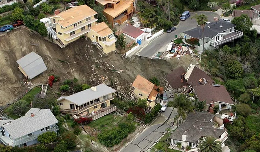 Bilanţul alunecării de teren din SUA s-ar putea ridica la 90 de morţi