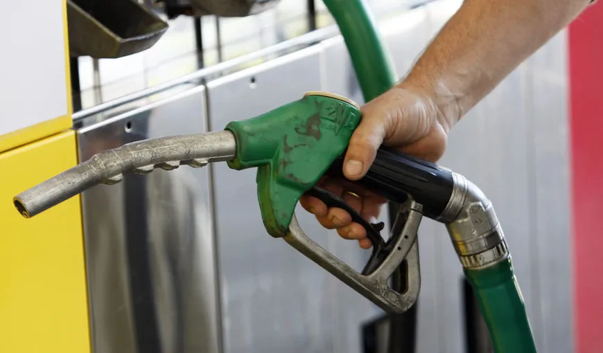 Ponta: Acciza la carburanţi va fi aplicată de la 1 aprilie