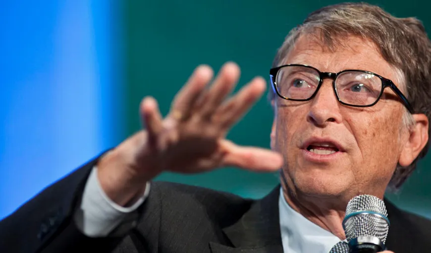 Bill Gates răspunde provocării lui Mark Zuckerberg şi face un duş cu gheaţă în scop caritabil VIDEO