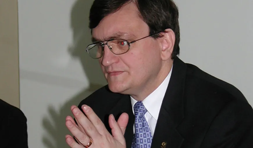 Victor Ciorbea va candida pentru postul de avocat al poporului