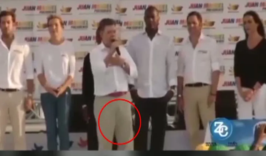 MOMENT JENANT pentru preşedintele Columbiei. Juan Manuel Santos a urinat în pantaloni în timpul unui discurs