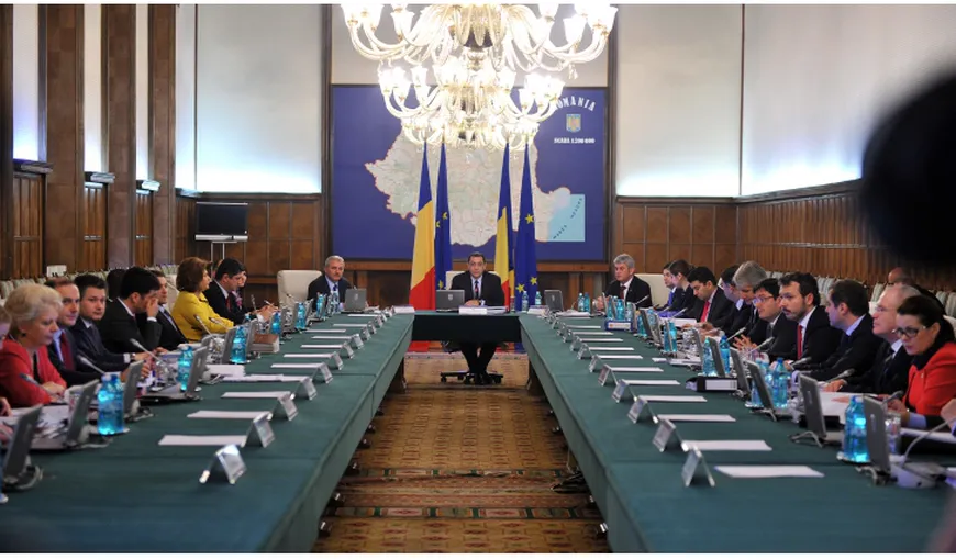 Guvern: Băsescu a dezinformat opinia publică pe subiectul Ordonanţei privind certificatele verzi