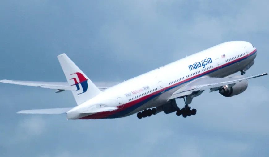 PANICĂ într-un avion Malaysia Airlines. Echipajul a întors aeronava pe aeroportul de pe care decolase