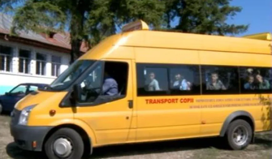 600 de microbuze şcolare vor ajunge la şcolile din România. Ponta: Stricăm afacerile transportatorilor lacomi