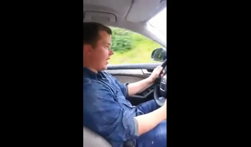 MORI DE RÂS: Un şofer, scos din minţi de sistemul cu comandă vocală care nu îi înţelege engleza VIDEO