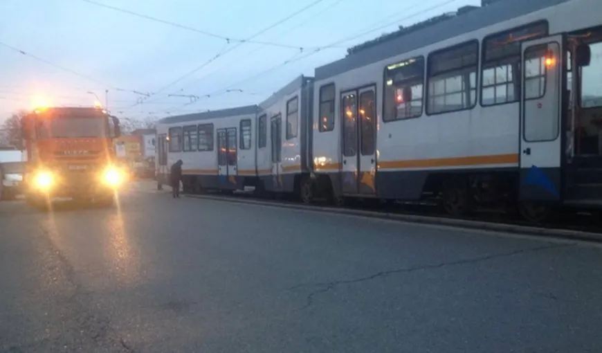 Un tramvai a deraiat în Bucureşti