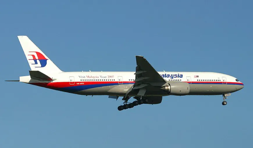 Zborul MH370: Copilotul ar fi încercat să dea un telefon chiar înainte ca avionul să dispară de pe radar