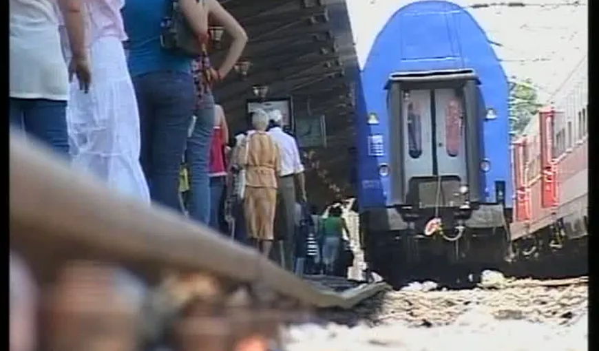 Momente de GROAZĂ printre călători. Un bătrân din Bârlad a fost călcat de tren