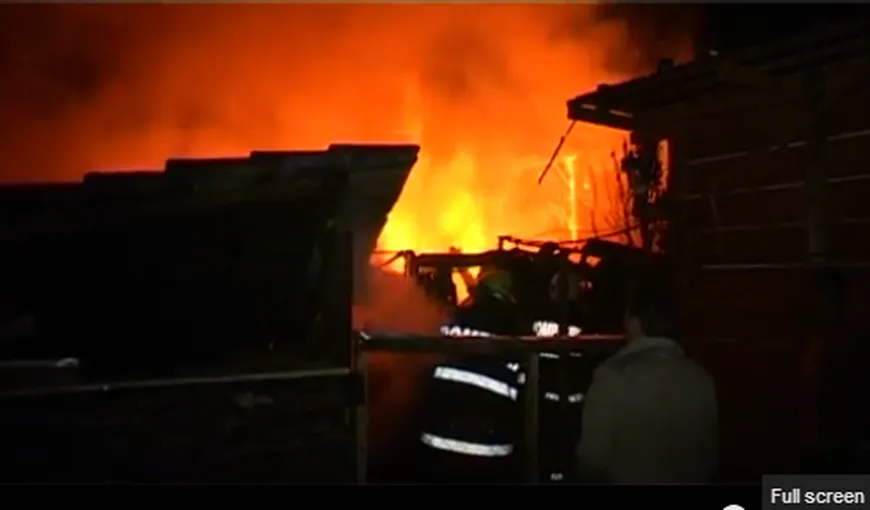 Incendiu DEVASTATOR în Dej. O gospodărie a fost mistuită de flăcări VIDEO