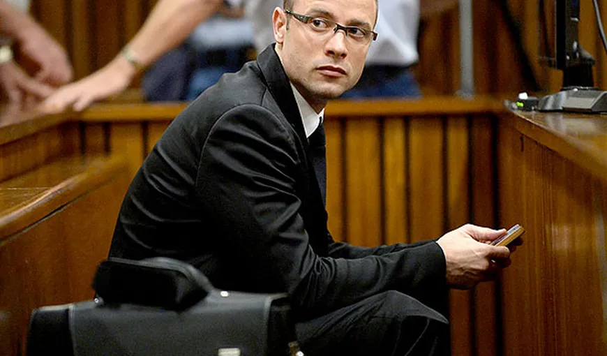 Oscar Pistorius, acuzat că a luat lecţii de actorie ca să impresioneze judecătorul