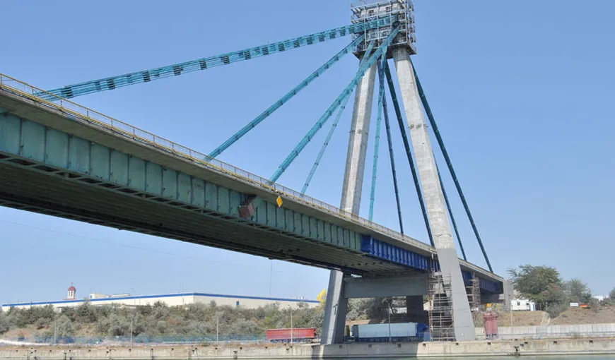 Circulaţia rutieră pe podul de la Agigea se va desfăşura pe trei benzi