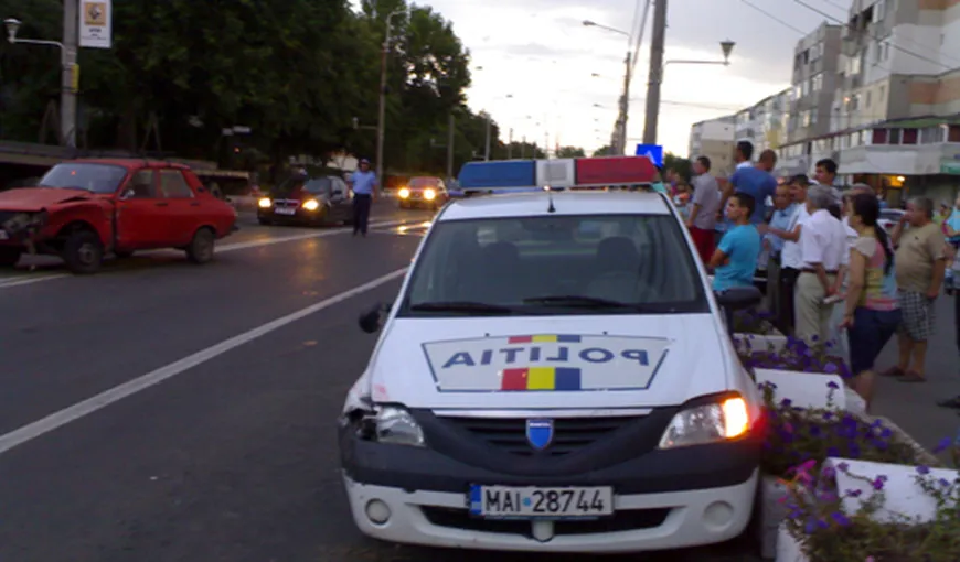 Drum blocat în Neamţ din cauza unui accident rutier