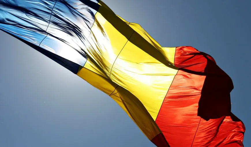 Şase persoane, cercetate pentru ameninţarea tânărului care a purtat tricolorul românesc de Ziua maghiarimii