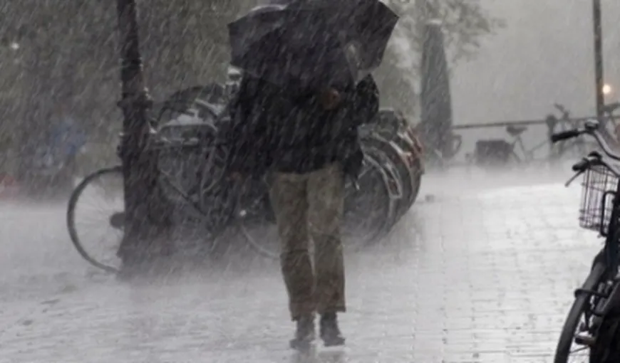 PROGNOZA METEO: Încă o săptămână de ploi în toată ţara