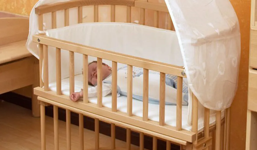 Cum alegi lenjeria de pat pentru bebeluşul tău