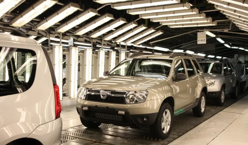 Dacia estimează o scădere a producţiei cu 20.000-30.000 de maşini în 2014