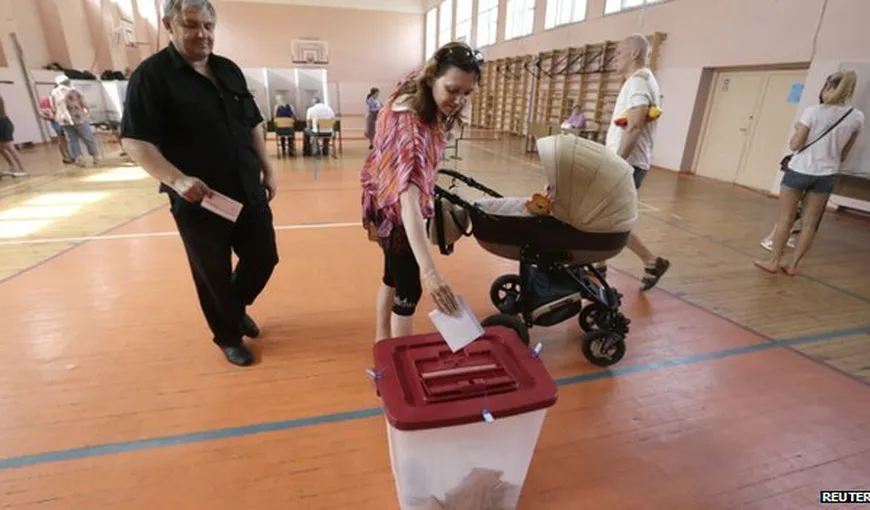 ALEGERILE EUROPARLAMENTARE 2014: Europenii votează într-un scrutin marcat de ABSENTEISM şi EUROSCEPTICI