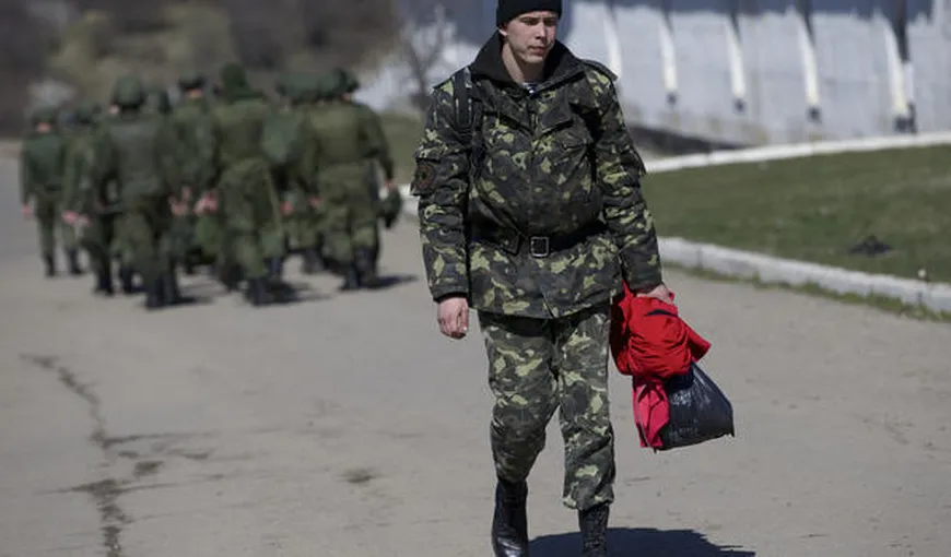 Oficial britanic: „NU există NICIUN SEMN al RETRAGERII trupelor RUSE de la graniţa cu Ucraina”