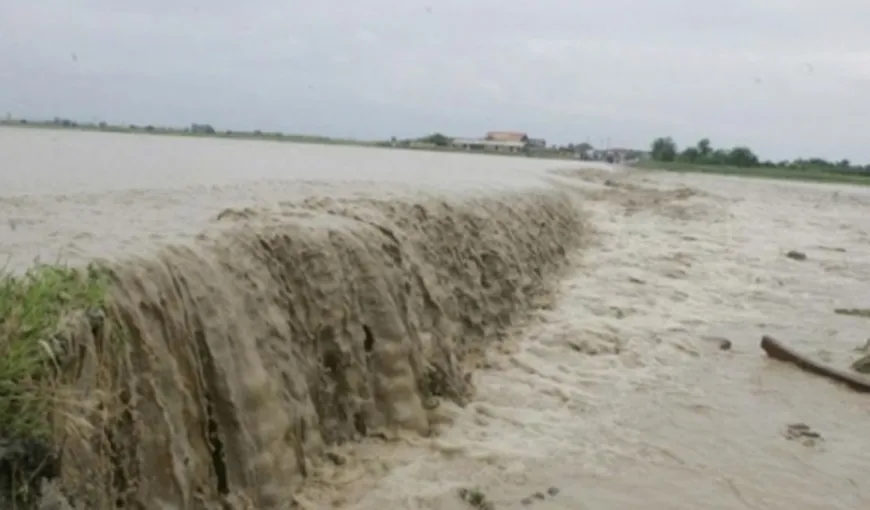 Inundaţii în Bistriţa-Năsăud, în urma ploilor abundente