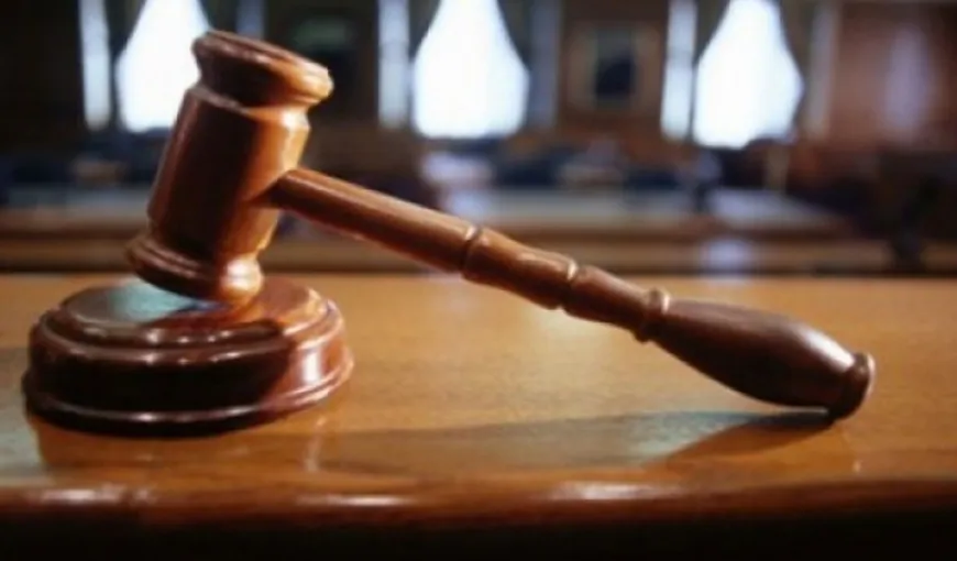 Instanţa supremă: Cei patru judecători de la Tribunalul Bucureşti rămân în arest