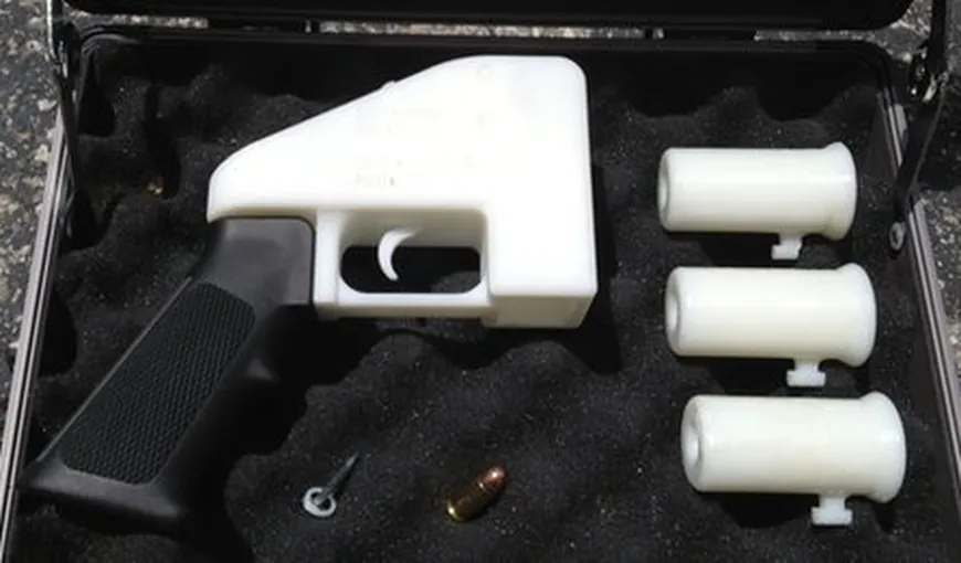 Un japonez a fost ARESTAT pentru că a fabricat pistoale artizanale cu o imprimantă 3D