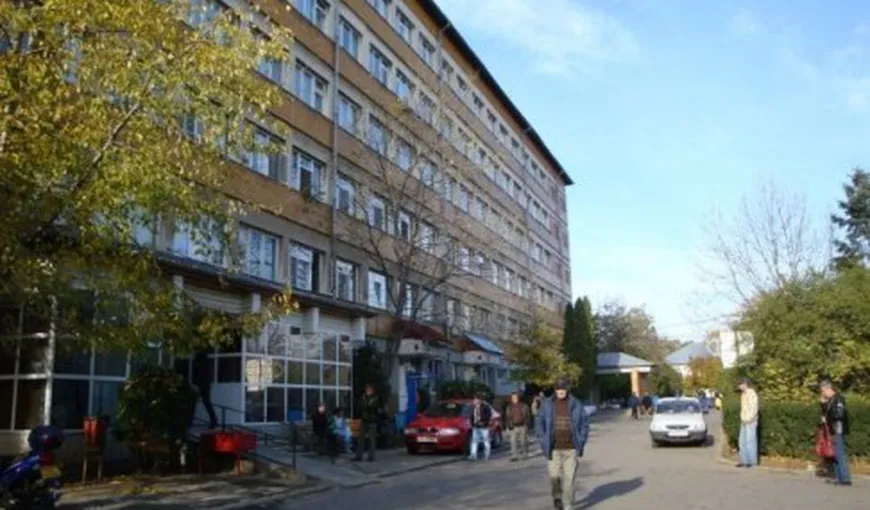 Ministrul Sănătăţii a cerut o anchetă în cazul bolnavului legat de pat de la Târgovişte