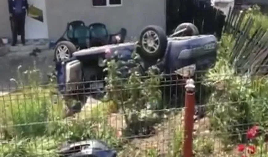 Accident în Argeş. Două femei au fost rănite după ce s-au răsturnat cu maşina VIDEO