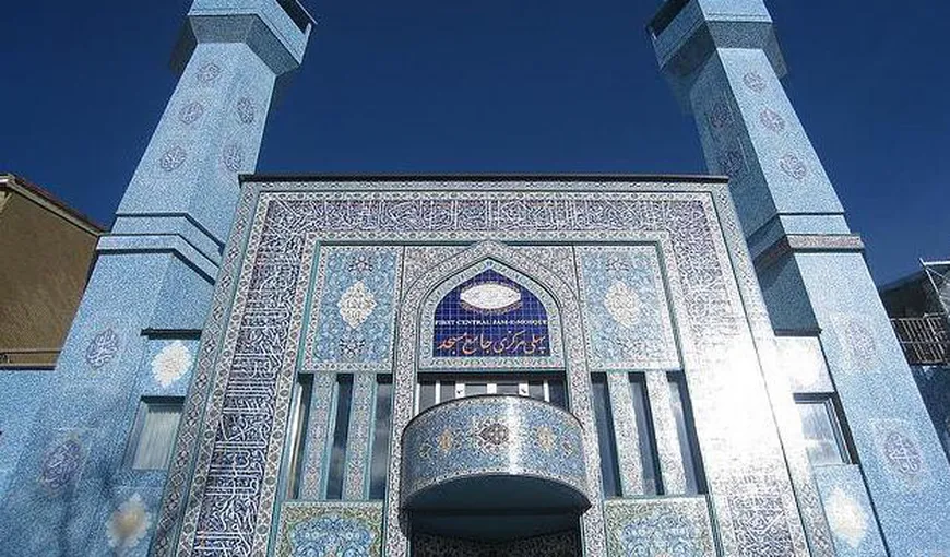 Imamul celei mai mari moschei din Oslo a fost RĂNIT cu o ARMĂ ALBĂ