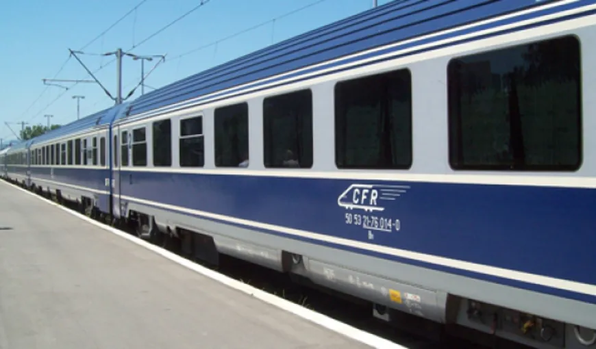MERSUL TRENURILOR 2014. CFR pune la dispoziţie 40 de trenuri pentru litoral. Cum poţi cumpăra bilet ONLINE