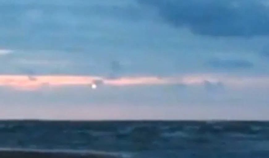 LUMINI CIUDATE pe cer, apărute înainte furtunilor care au măturat litoralul VIDEO